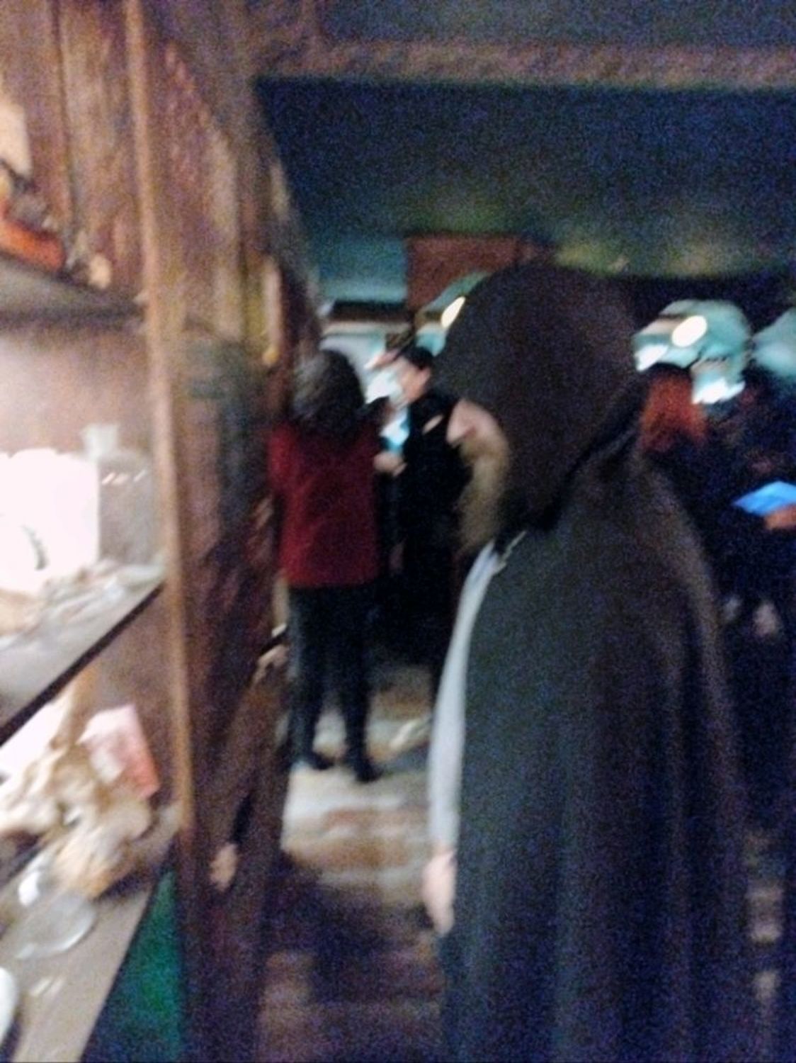 Фото №1 к отзыву покупателя Ekaterina Butenko о товаре "Обсидиан" плащ с капюшоном в средневековом стиле