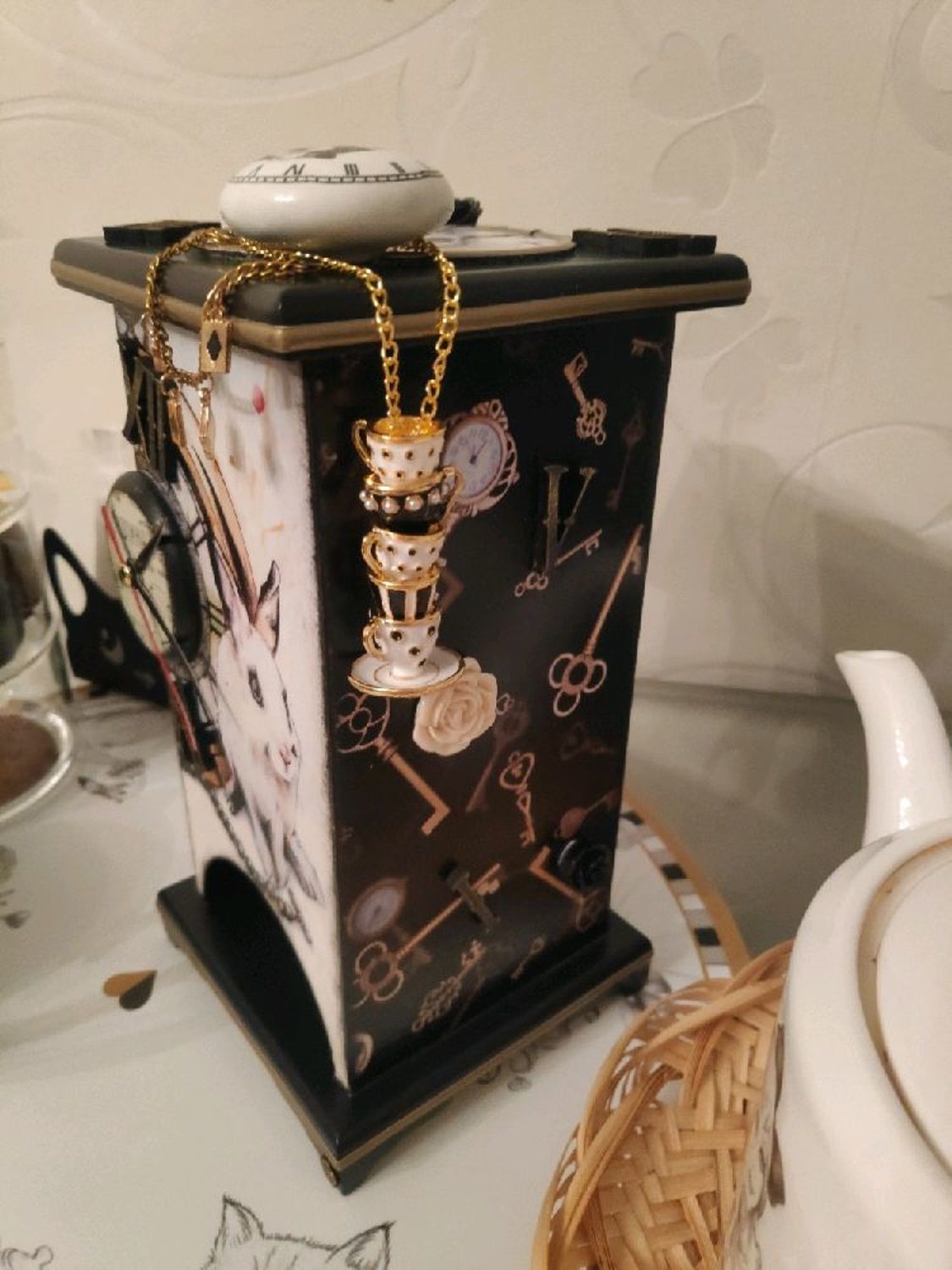 Photo №3 к отзыву покупателя Aleksej о товаре Чайный домик "ALICE" черно-белый