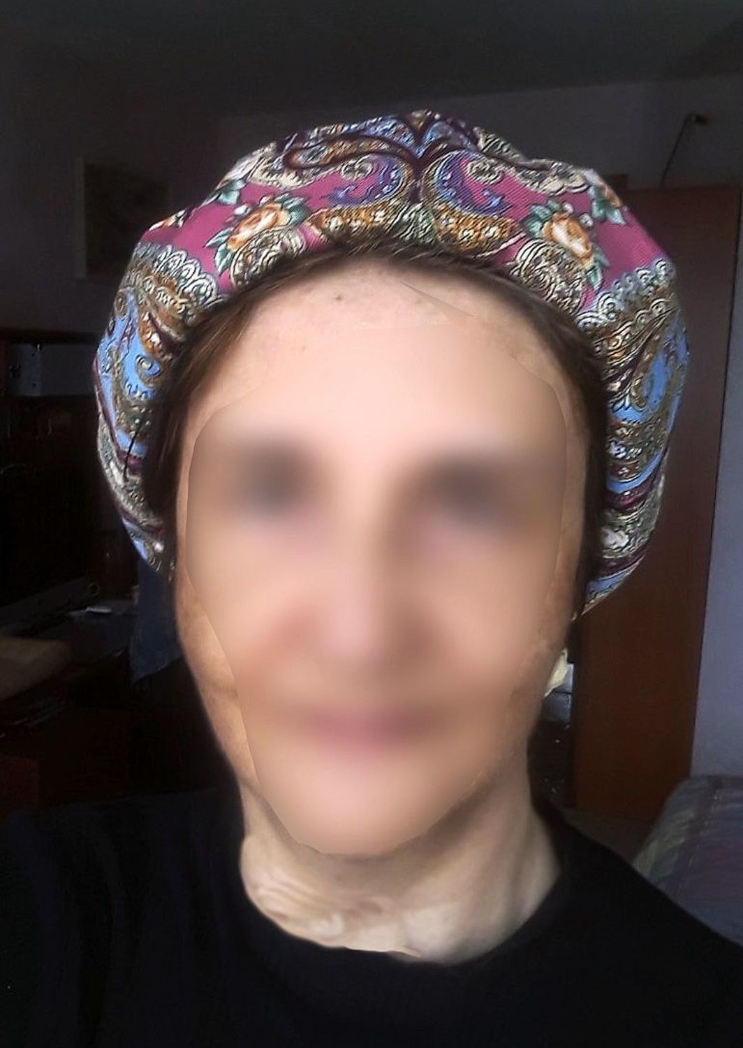 Фото №2 к отзыву покупателя Лидия Димитрова (Азеева) о товаре Берет из Павлопосадского платка женский Черемуха.