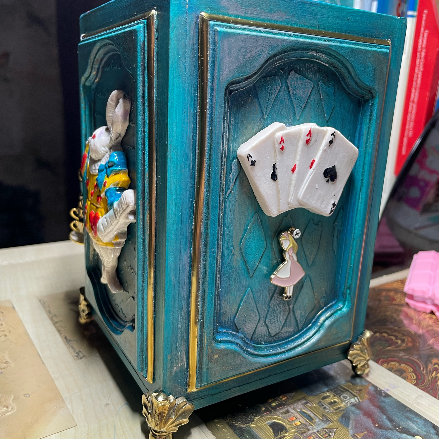 Фото №3 к отзыву покупателя Мария о товаре Подставка для канцтоваров "ALICE"