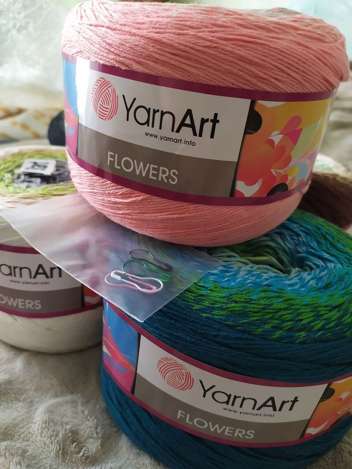 Фото №3 к отзыву покупателя Rina  Mandarina о товаре Yarn Art Flowers 253 и еще 4 товара