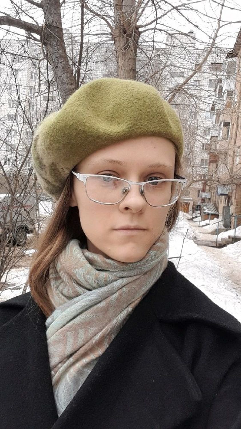 Photo №1 к отзыву покупателя Melehina Yana о товаре Берет валяный оливковый