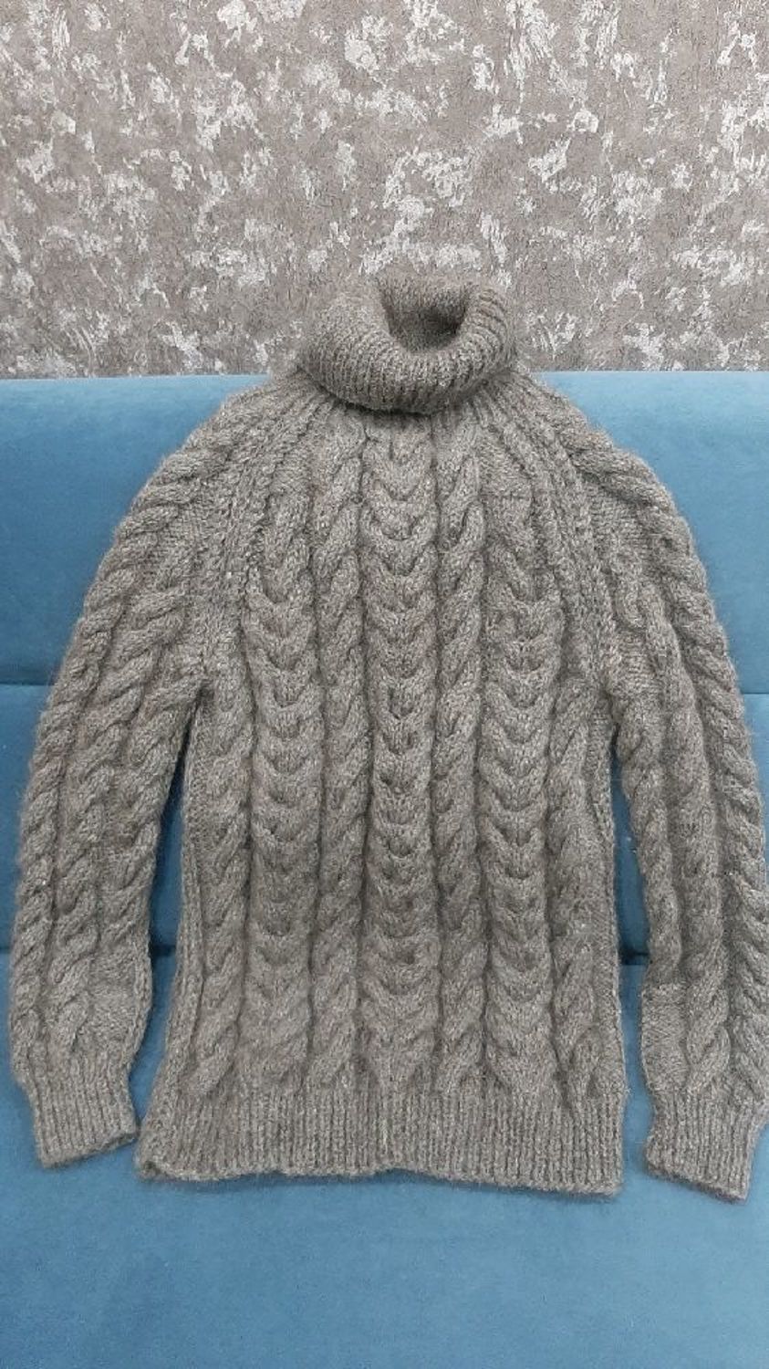 Photo №1 к отзыву покупателя Sofya Sulim о товаре Пуховый свитер ручной работы