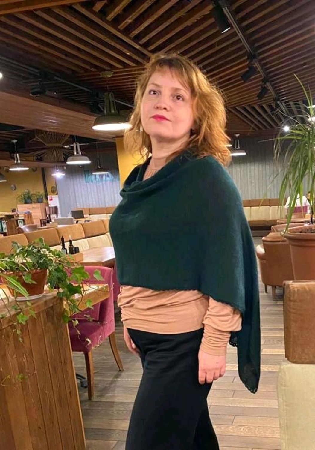 Фото №1 к отзыву покупателя LORA / Лариса Алексеева о товаре Палантин- трансформер  " Каприз "