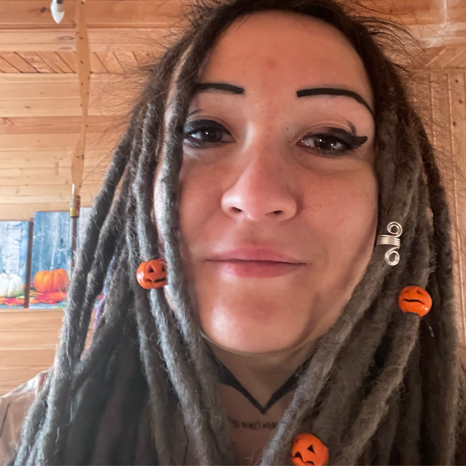 Фото №1 к отзыву покупателя Света Жукова о товаре Бусины Тыквы к Хеллоуин Halloween и еще 2 товара