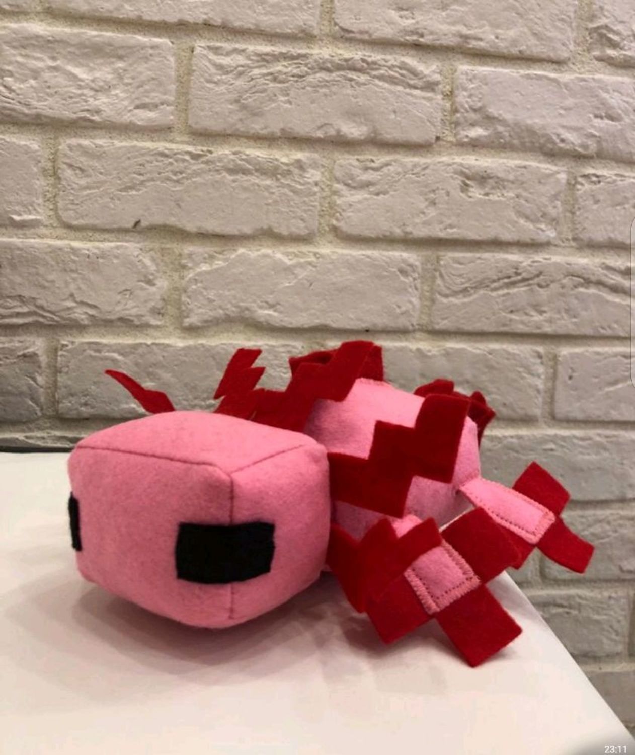 Фото №2 к отзыву покупателя Людмила о товаре Мягкая игрушка аксолотля из Minecraft (розовый цвет)