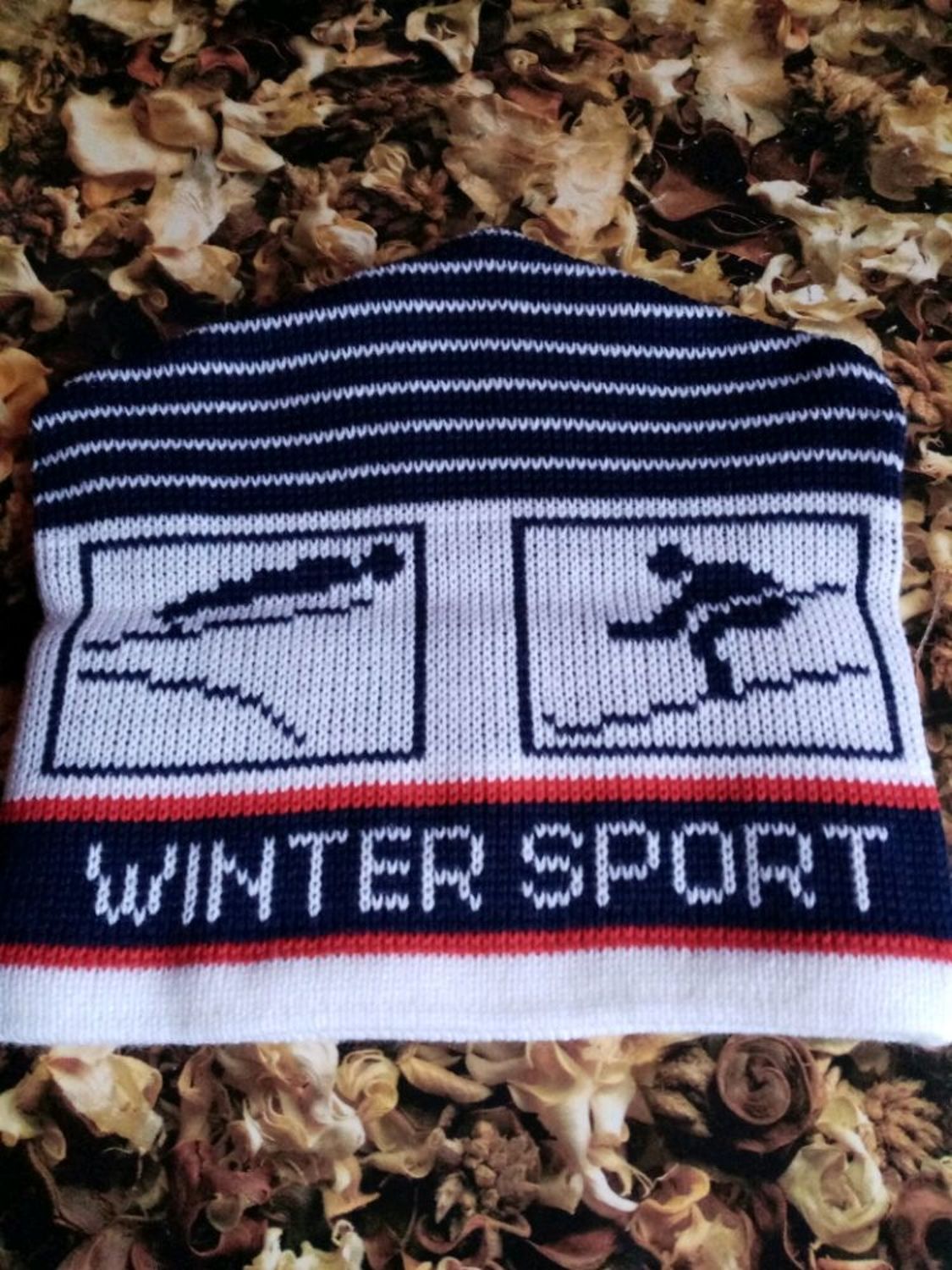 Фото №1 к отзыву покупателя Люда о товаре Шапка петушок "Winter sport"