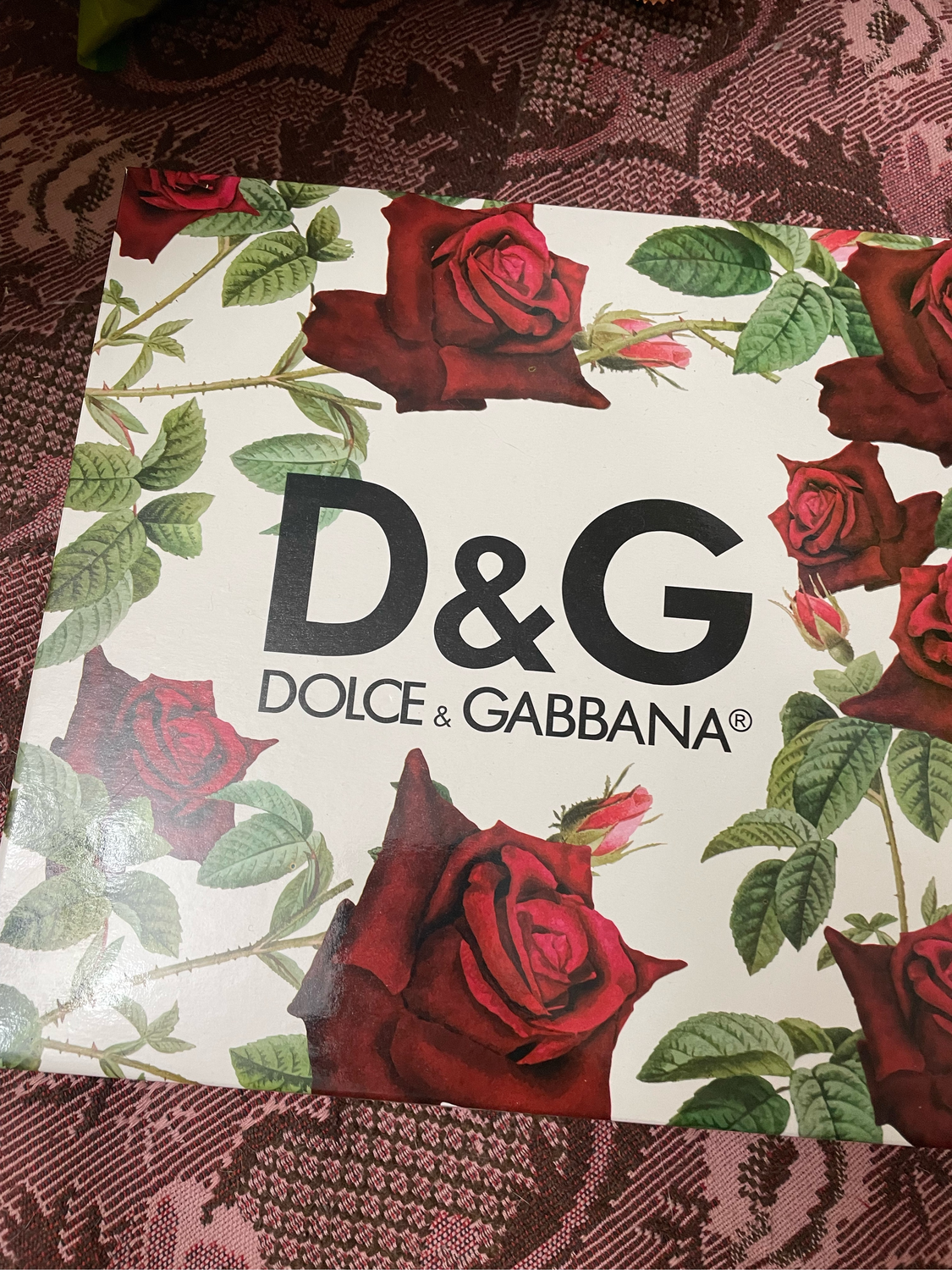 Фото №1 к отзыву покупателя Tanches Vysokova о товаре Винтаж: Платок премиум от Dolce Gabbana
