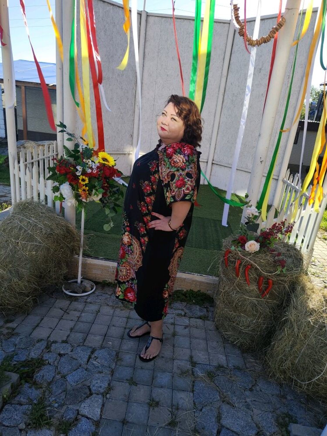 Фото №2 к отзыву покупателя Людмила о товаре Платье в РУССКОМ НАРОДНОМ стиле большого размера  . Гармония.