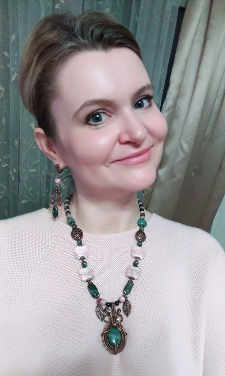 Фото №1 к отзыву покупателя Светлана Жемчугова о товаре Комплект украшений: "Вересковый Сад Детства"