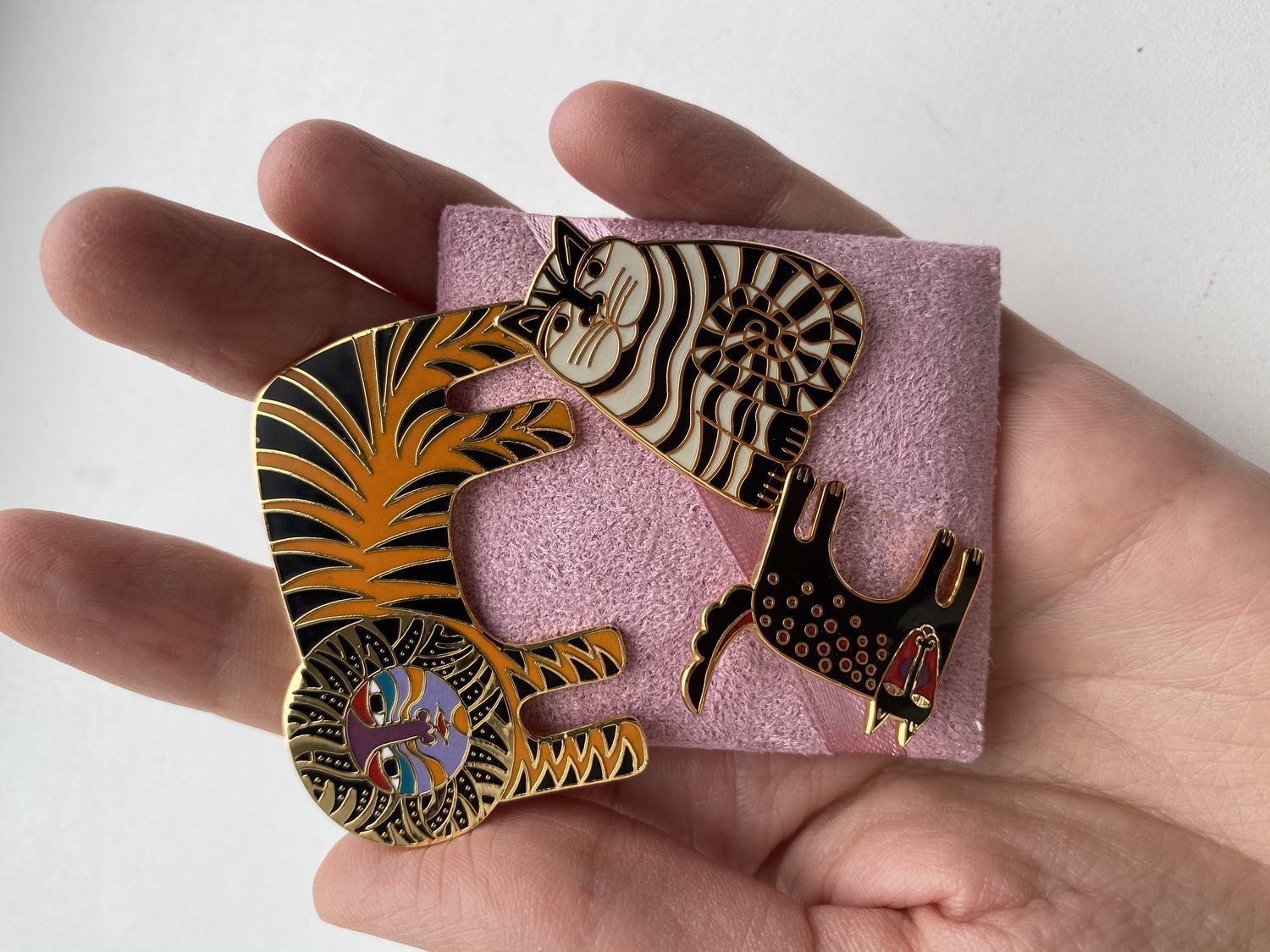 Фото №1 к отзыву покупателя Елена о товаре Винтаж: Laurel Burch. Брошь винтажная "Тигр" ("Tigre")