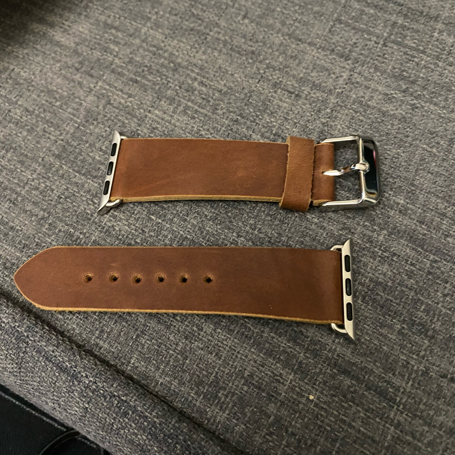 Фото №4 к отзыву покупателя Юлия о товаре Кожаный ремешок на Apple Watch "Графит" и еще 1 товар