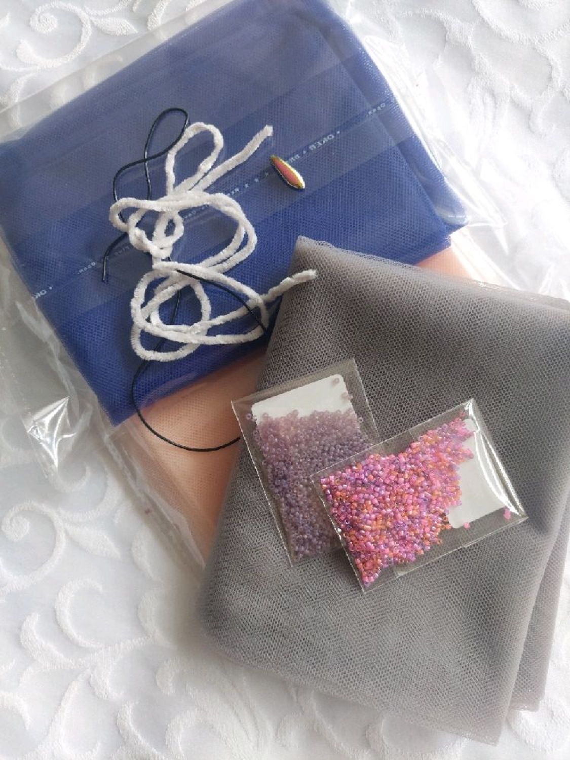 Photo №1 к отзыву покупателя Tatyana о товаре Итальянская сетка для вышивки , цвет синий and 7 more items