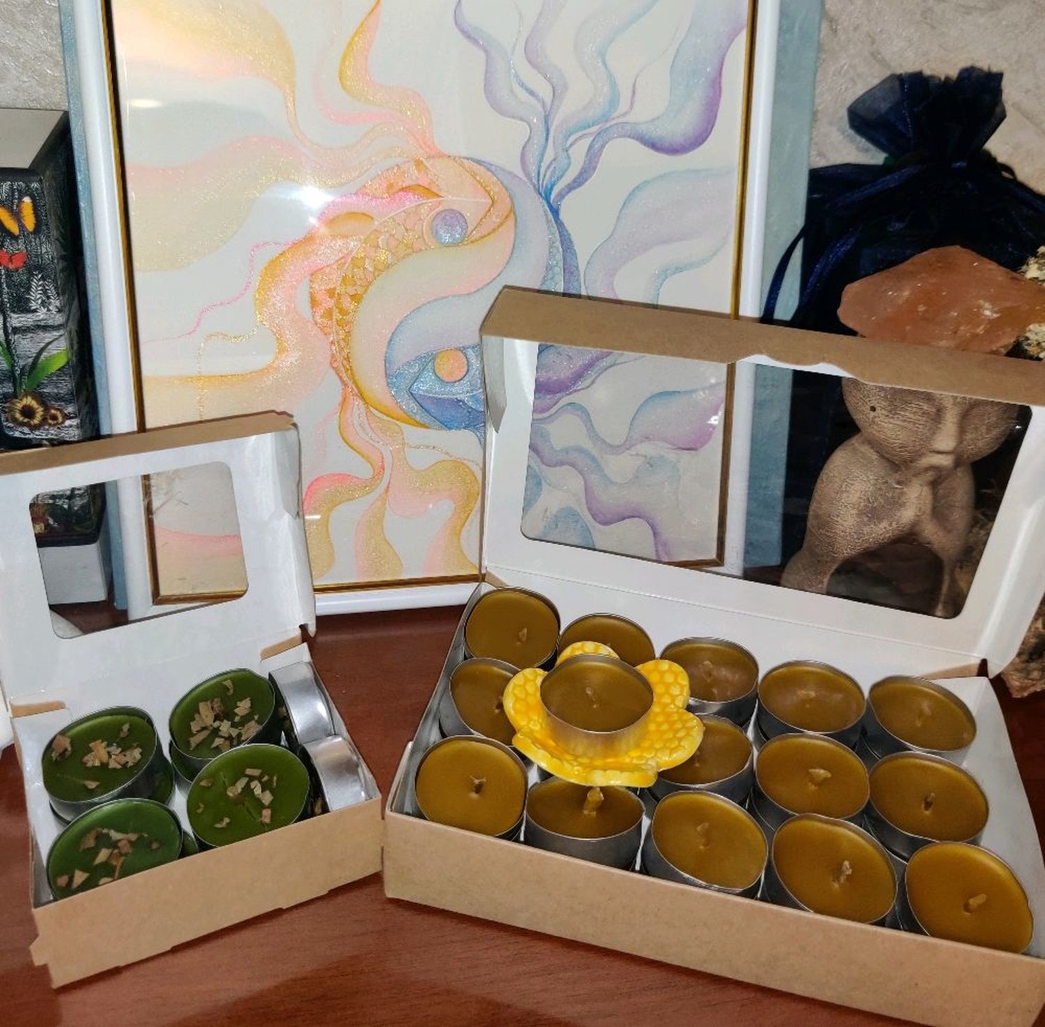 Фото №1 к отзыву покупателя Светлана о товаре Набор 30 чайных свечей из пчелиного воска. и еще 1 товар