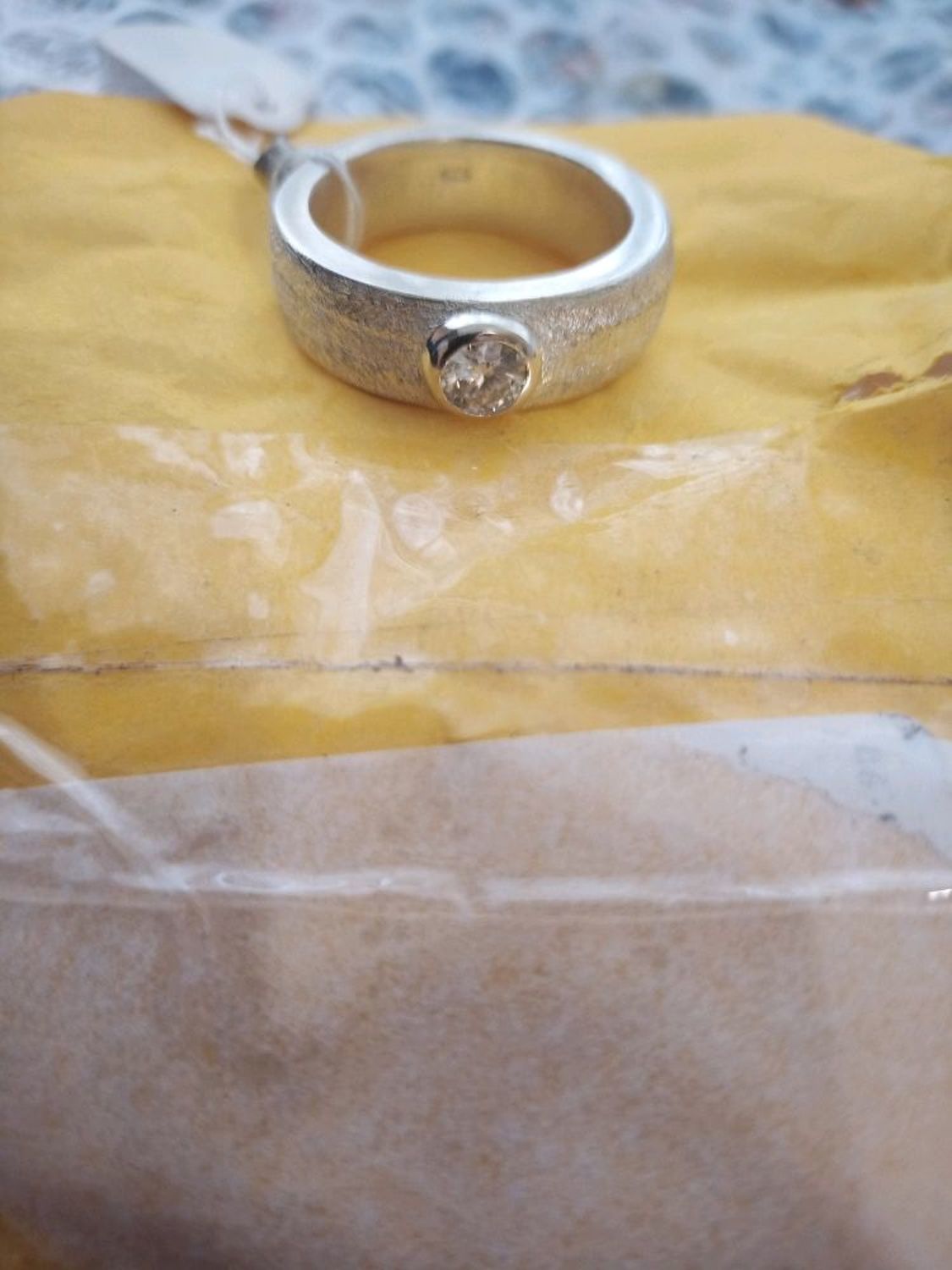 Фото №2 к отзыву покупателя Наталья о товаре Женское кольцо серебро с муассанитом и еще 1 товар