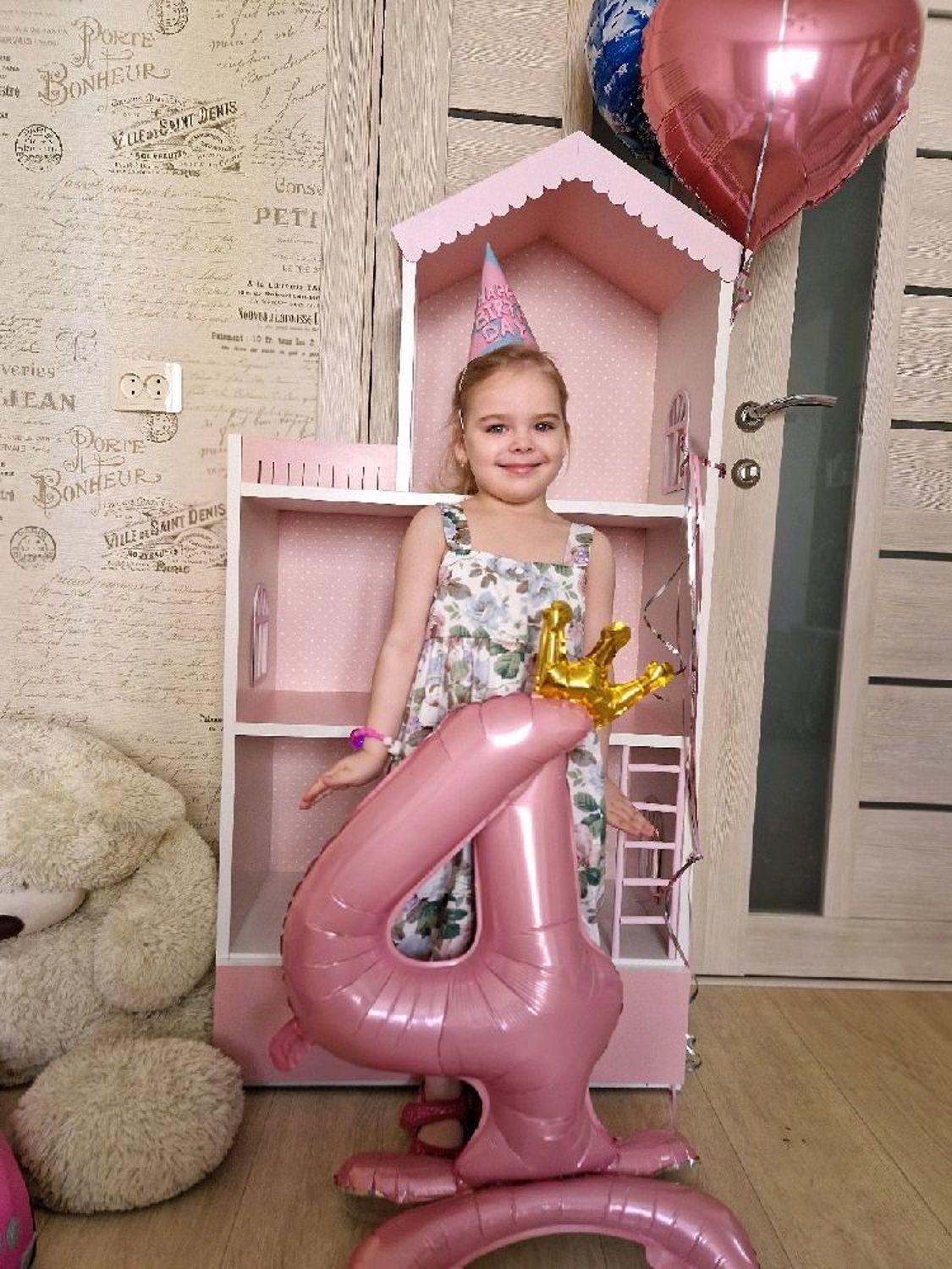Фото №2 к отзыву покупателя Евгения о товаре Кукольный домик с ящиком