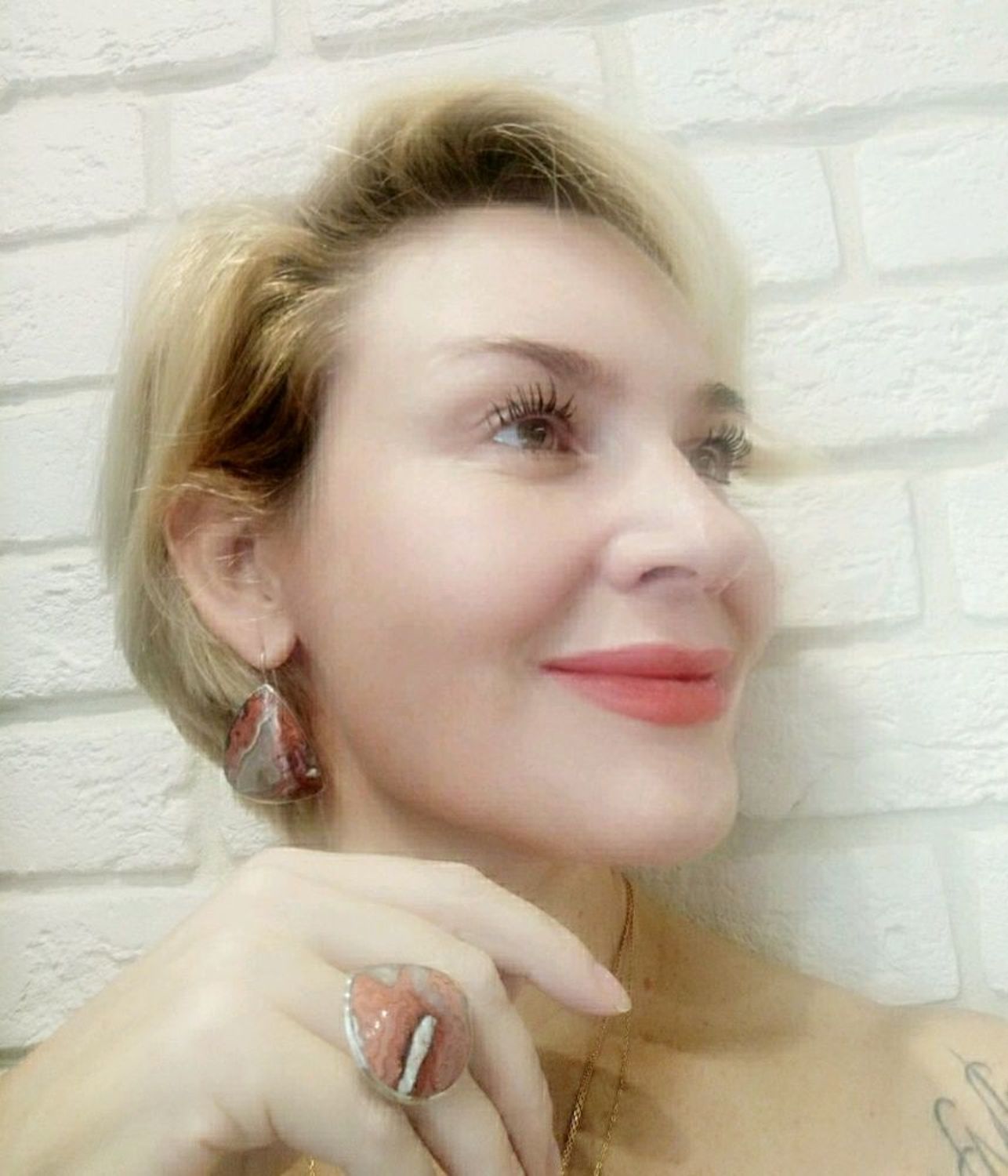 Фото №3 к отзыву покупателя Svetlana о товаре Комплект кольцо и серьги с агатом крейзи и еще 1 товар