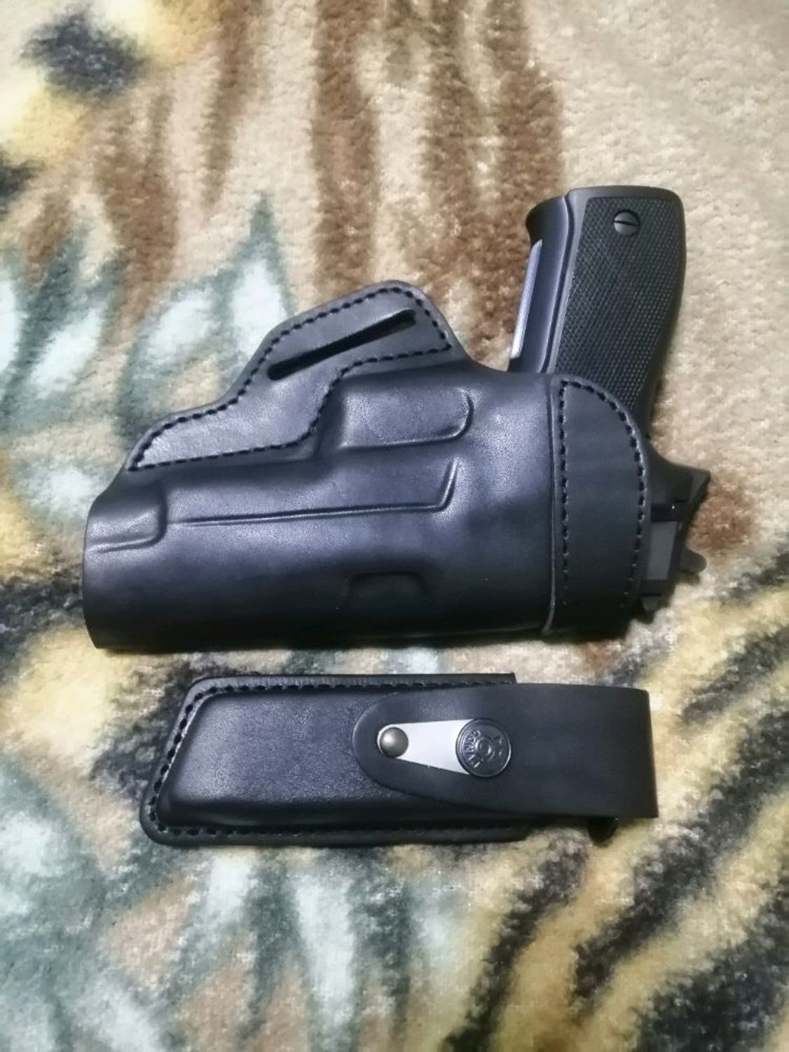 Фото №1 к отзыву покупателя ilik79 о товаре Кобура поясная для Sig Sauer P226