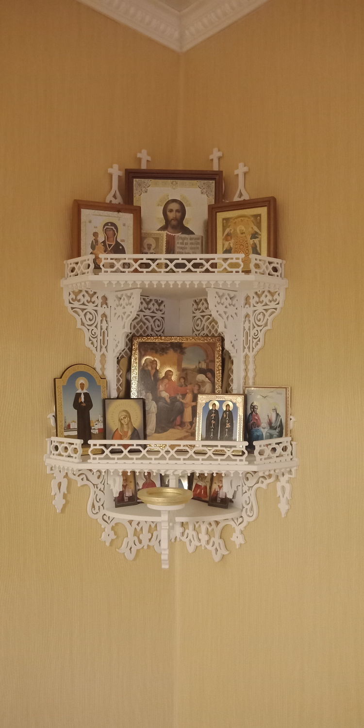 Фото №2 к отзыву покупателя Наталья о товаре Полка Зефирка - цвет белый - для икон угловая