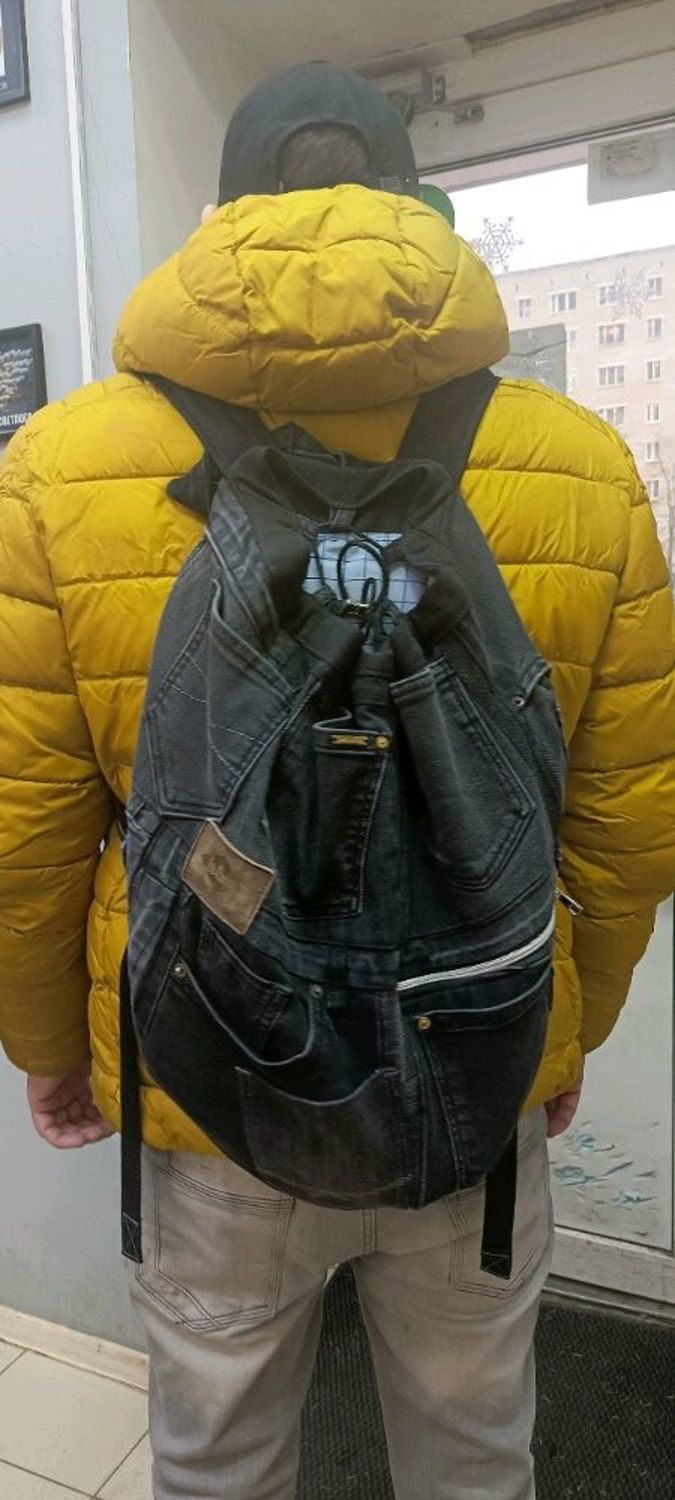Photo №3 к отзыву покупателя Maksim о товаре Рюкзак джинсовый Pocket Black