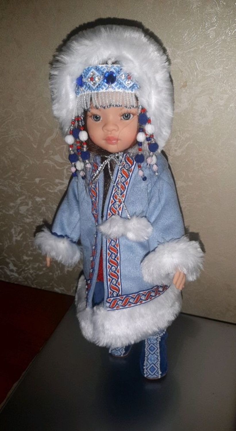 Фото №3 к отзыву покупателя Лариса о товаре Одежда для кукол: комплект "Якутяночка" № 2