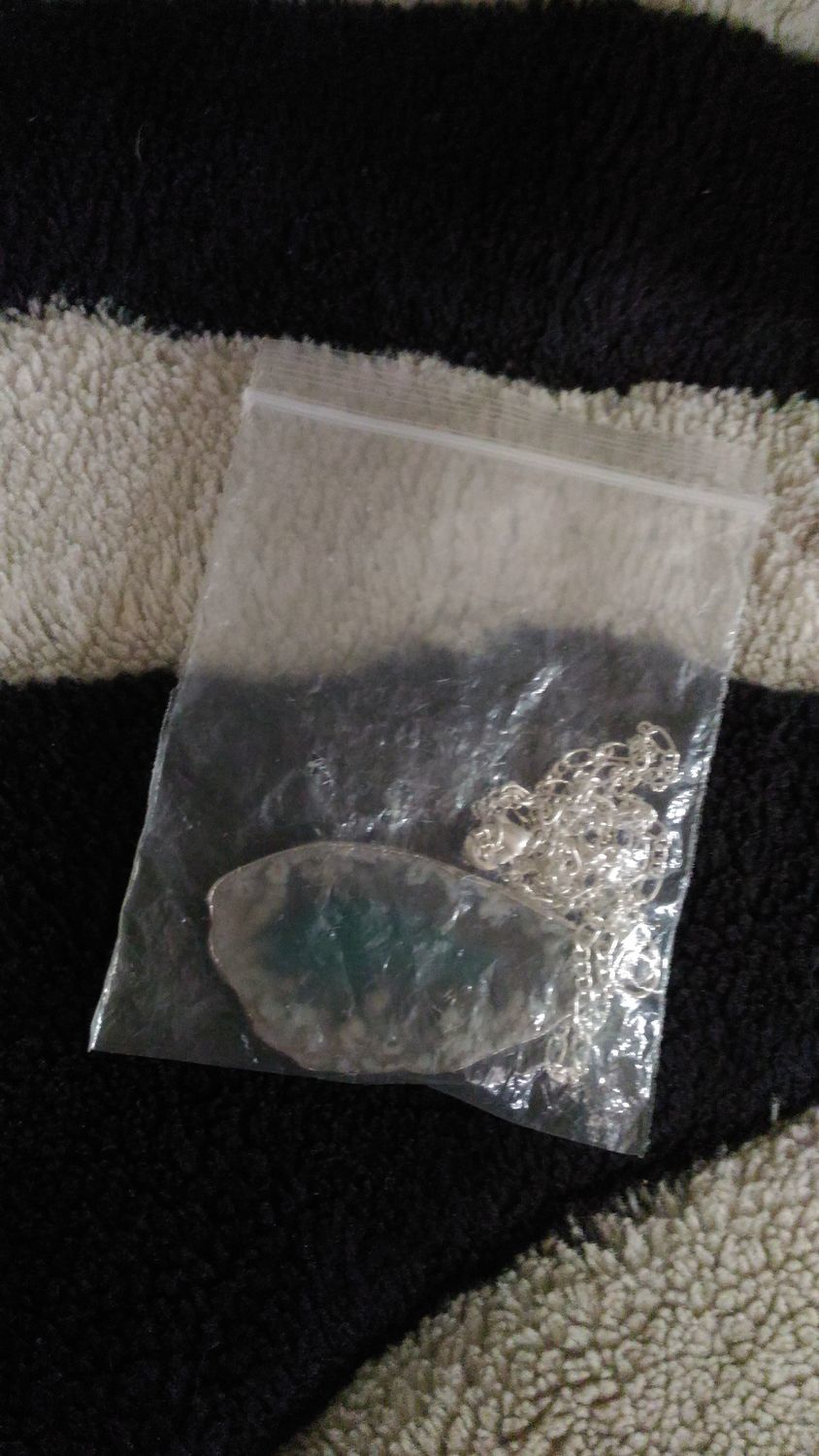 Photo №3 к отзыву покупателя Lyu о товаре Кулон из агата Тайна лесного озера and 1 more item