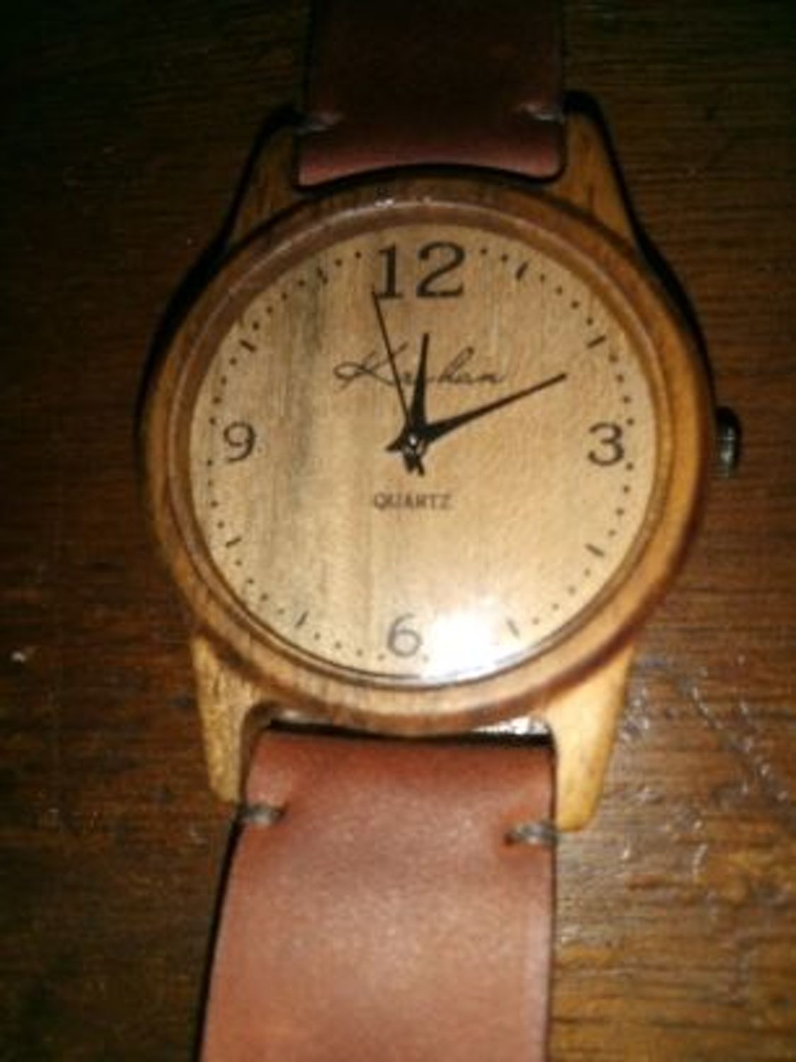 Фото №1 к отзыву покупателя Nina о товаре Женские часы Деревянные часы наручные Часы с гравировкой Ручная работа