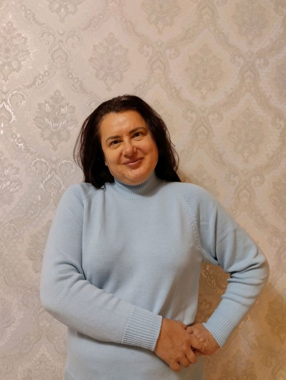 Фото №3 к отзыву покупателя Марина о товаре Свитеры: Свитер вязаный из мериноса "аквамарин""
