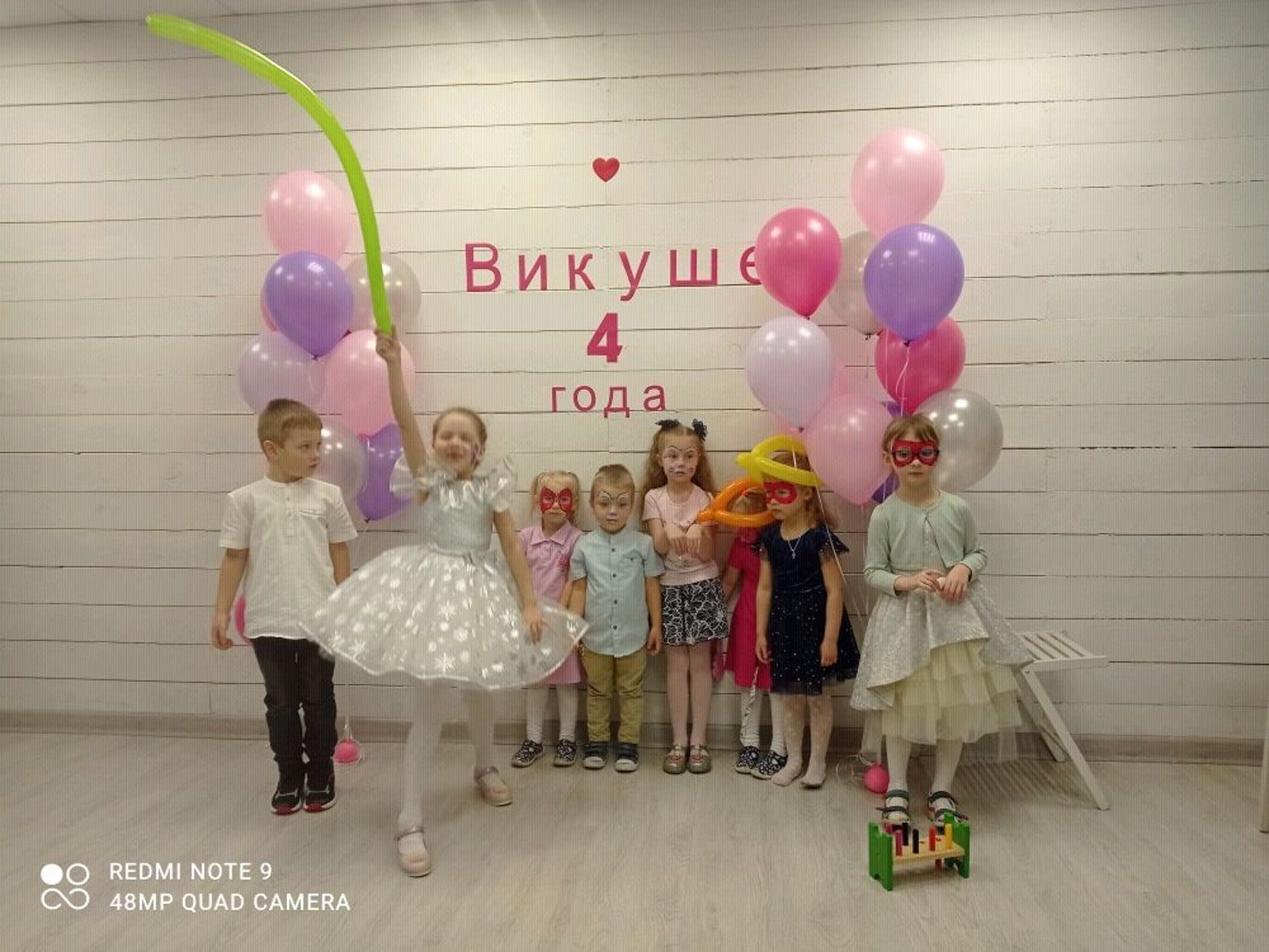Фото №1 к отзыву покупателя Marina Parshina о товаре Новогоднее платье "Снежинка" для девочки, р.122