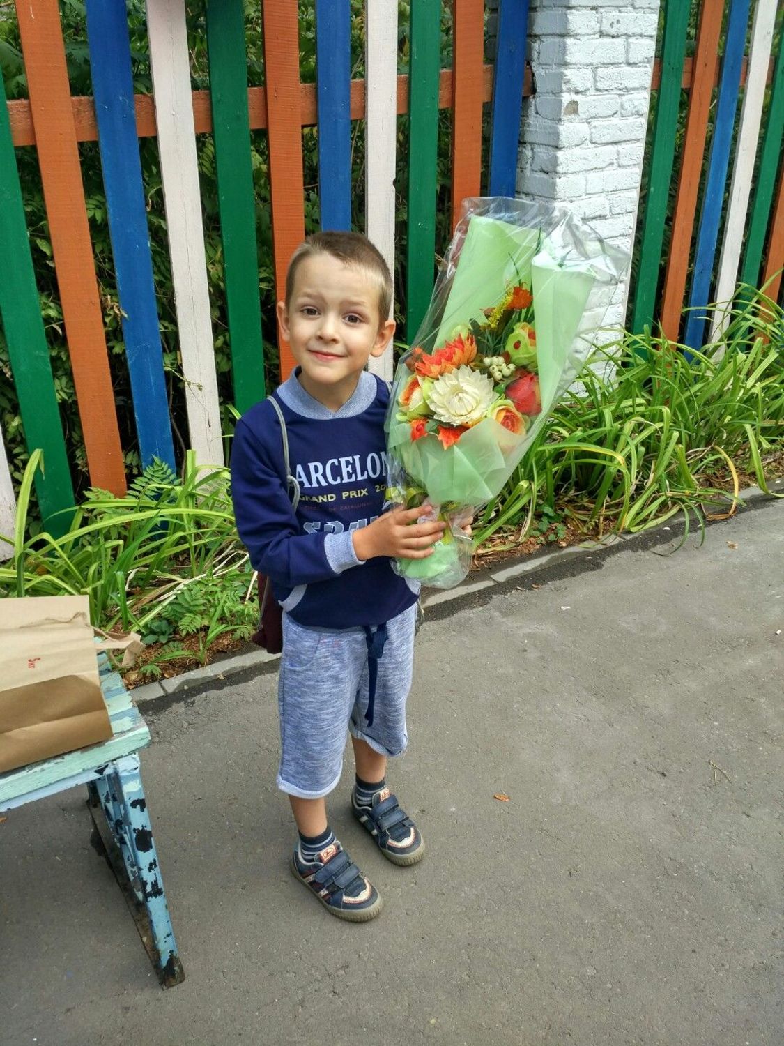 Фото №1 к отзыву покупателя Саша Родионов о товаре Букет из конфет «Каролина» и еще 1 товар