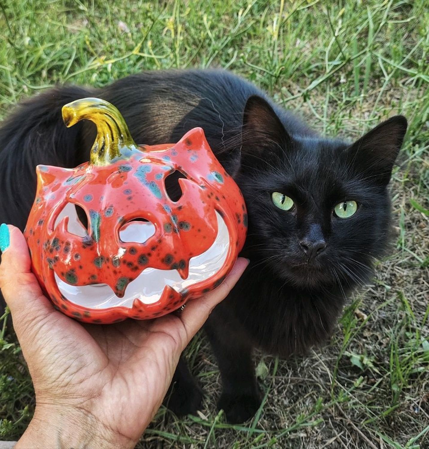 Фото №1 к отзыву покупателя TanyuHa RedWitch о товаре Подсвечники: Керамическая кототыква на хеллоуин тыква Джек подарок