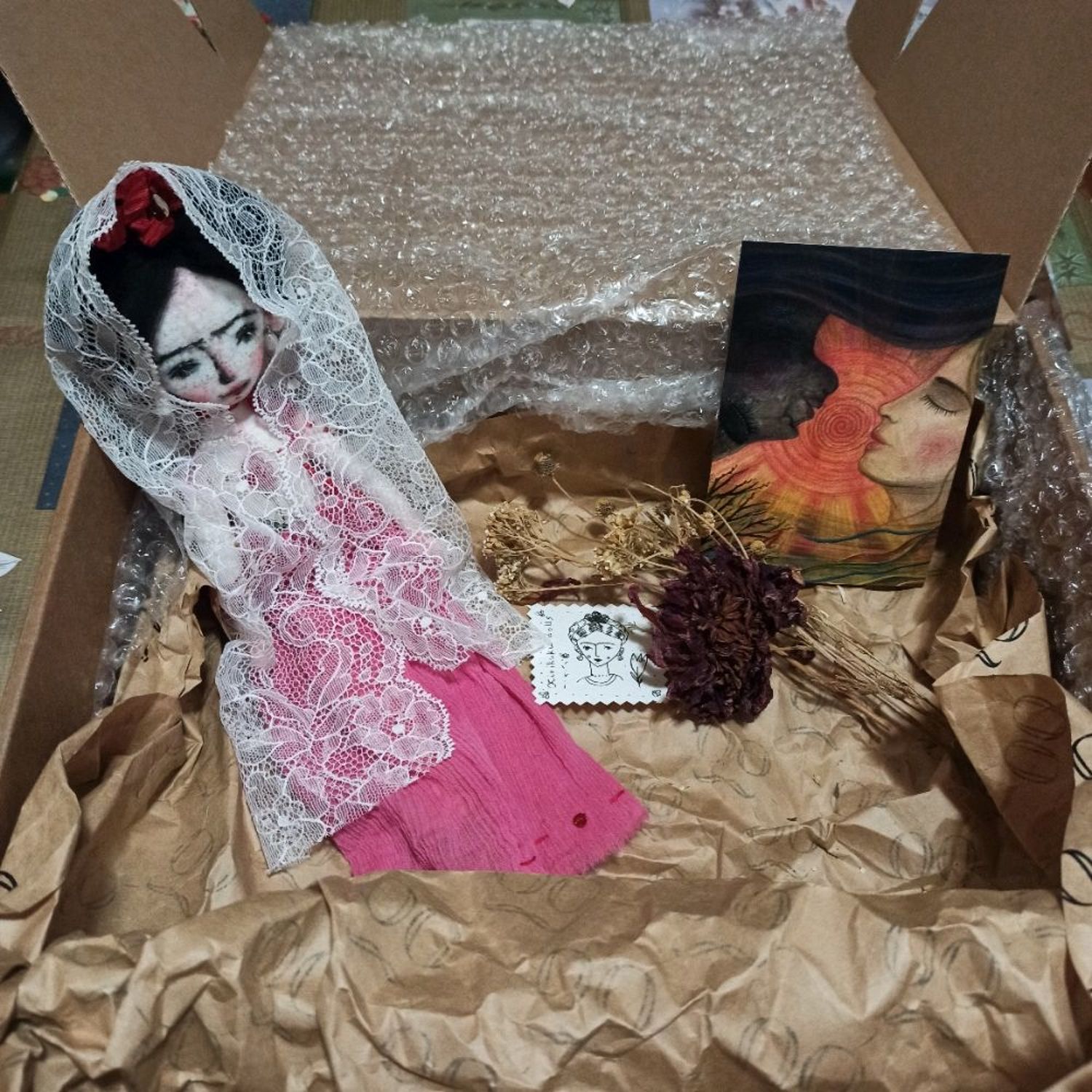 Photo №3 к отзыву покупателя Natalya M о товаре Botanical Frida and 1 more item