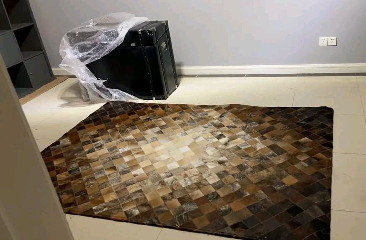 Фото №1 к отзыву покупателя Ирина о товаре Ковёр из коровьих шкур Luxury Patchwork 120×160см