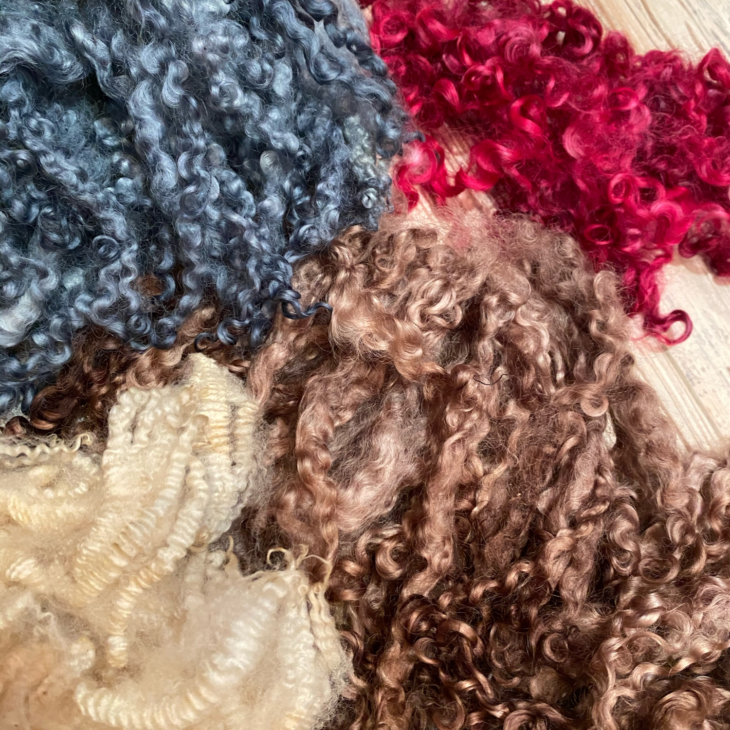 Фото №1 к отзыву покупателя Anna-Zaam о товаре Краситель "зелёный" Jacquard Acid Dyes USA и еще 28 товаров