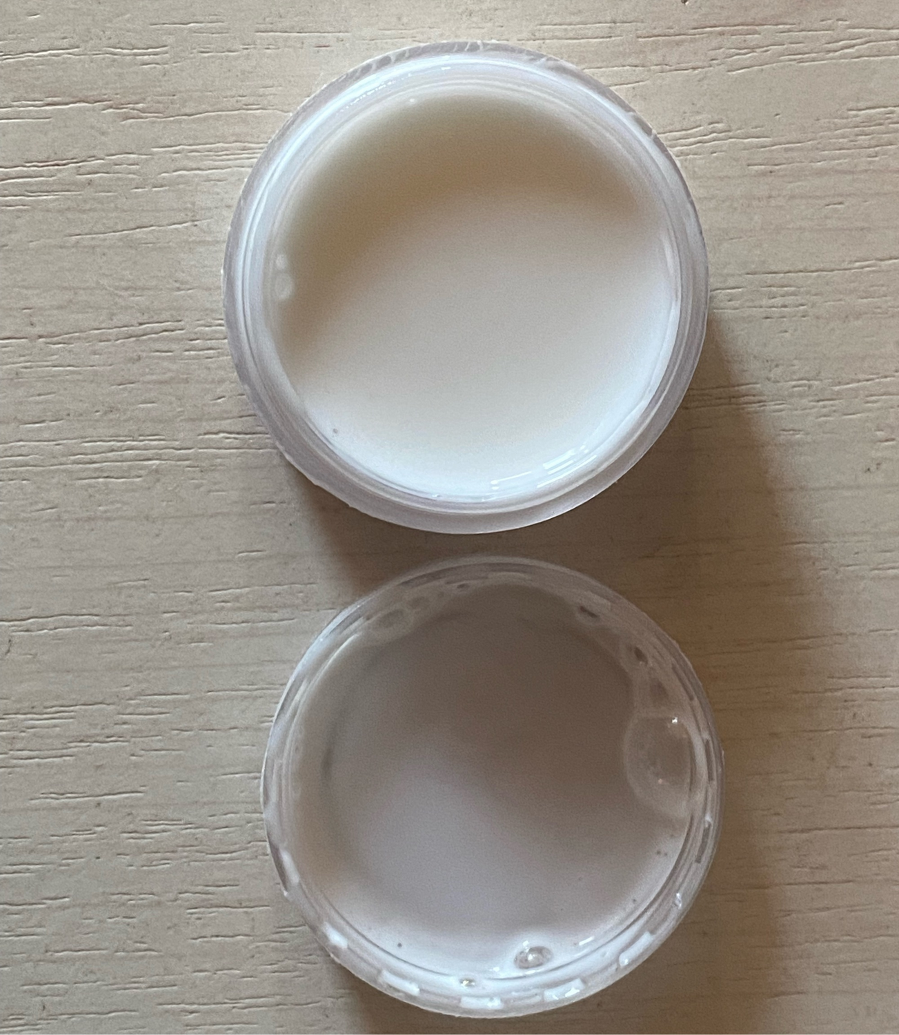 Фото №4 к отзыву покупателя Алина Немыкина о товаре Закрепитель аналог DEWY SKIN (FINE SKIN MEDIUM ) и еще 1 товар