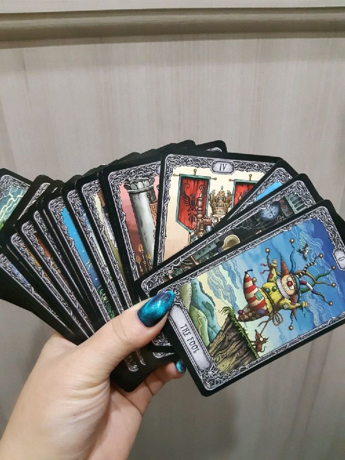 Фото №5 к отзыву покупателя Лариса о товаре Карты Таро Темный особняк (the Dark Mansion tarot) оригинал из Польши