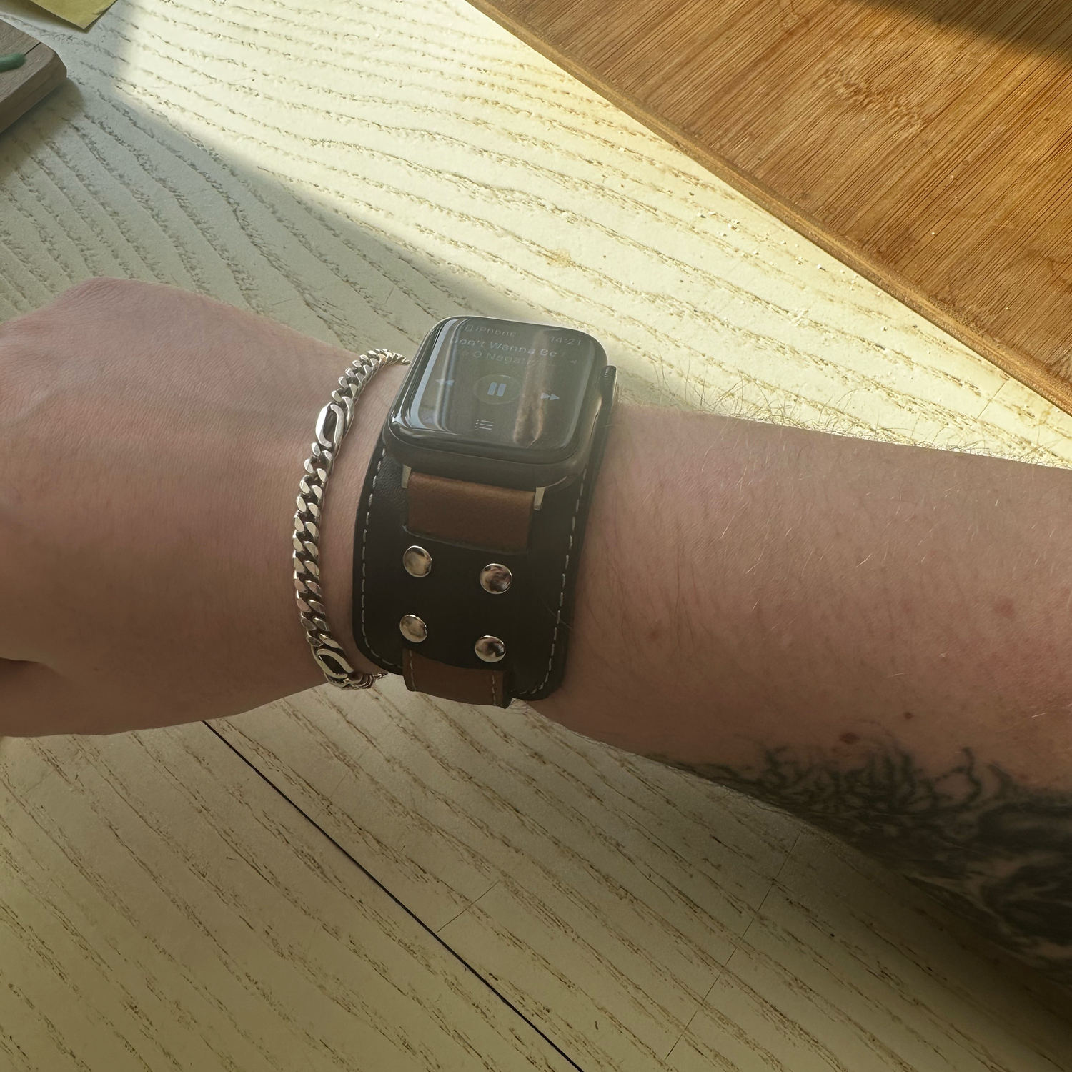 Фото №1 к отзыву покупателя Данила о товаре Браслет для часов Apple Watch Ofice #3 натуральная кожа
