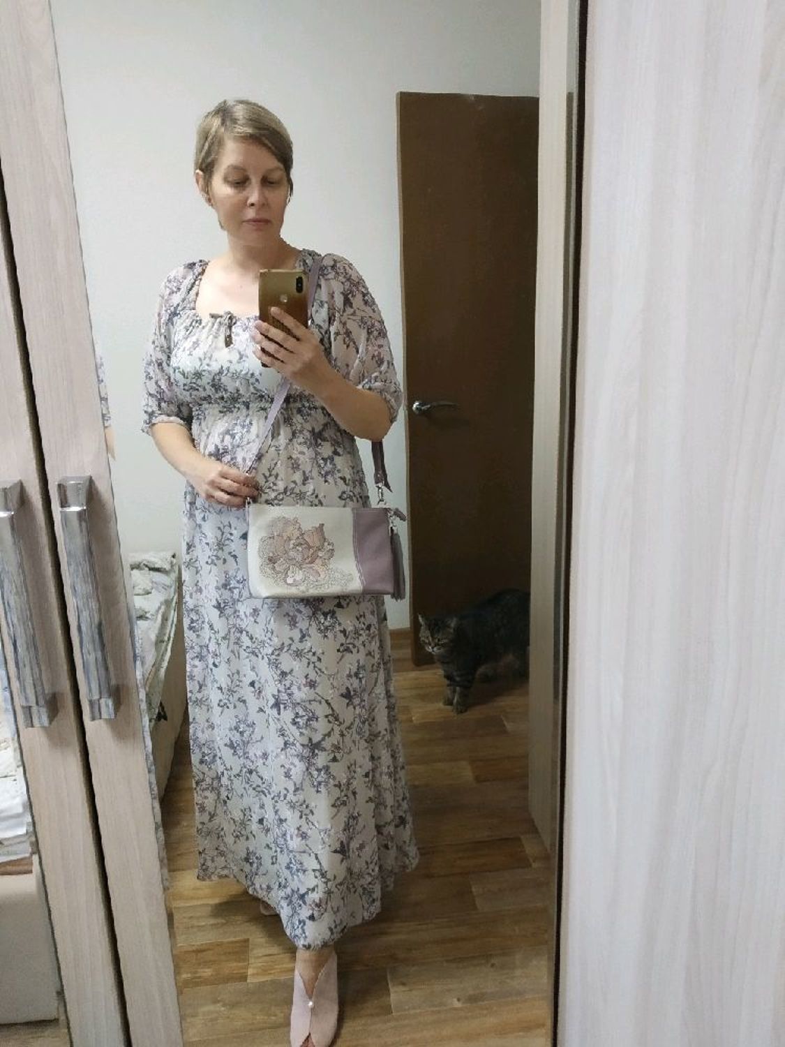 Фото №1 к отзыву покупателя Чистякова вера о товаре Небольшая кожаная сумочка