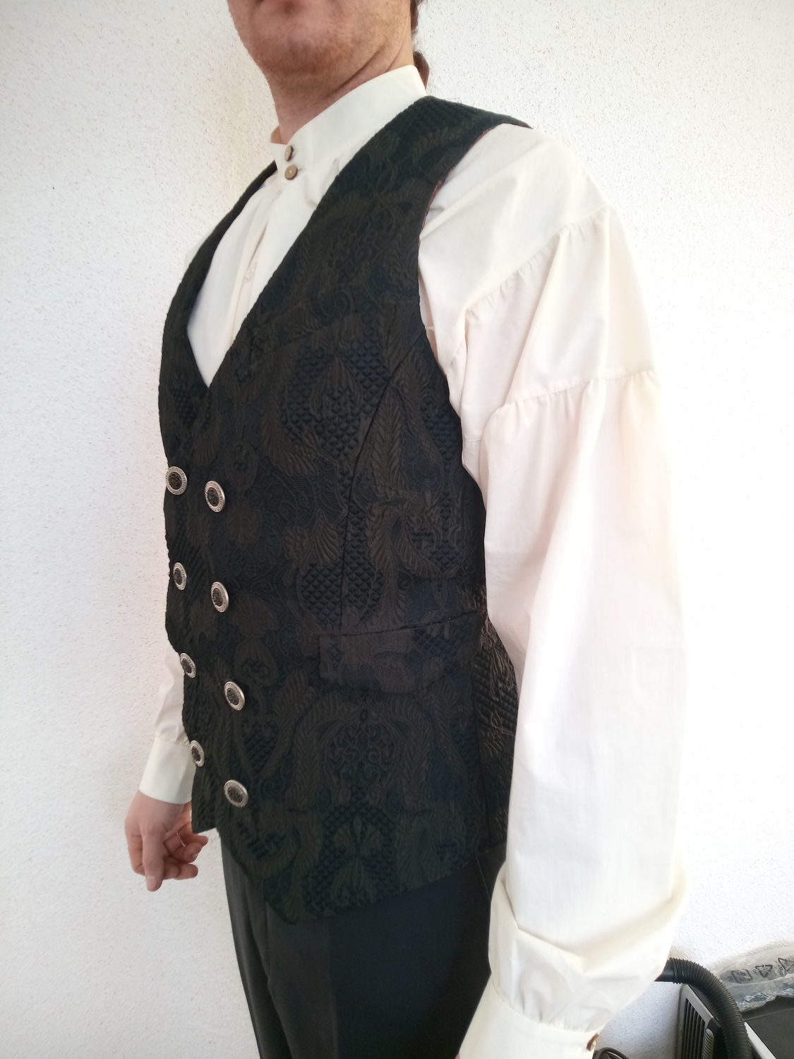 Фото №4 к отзыву покупателя KitsuneKamui о товаре Мужская рубашка, стилизация на 19 век