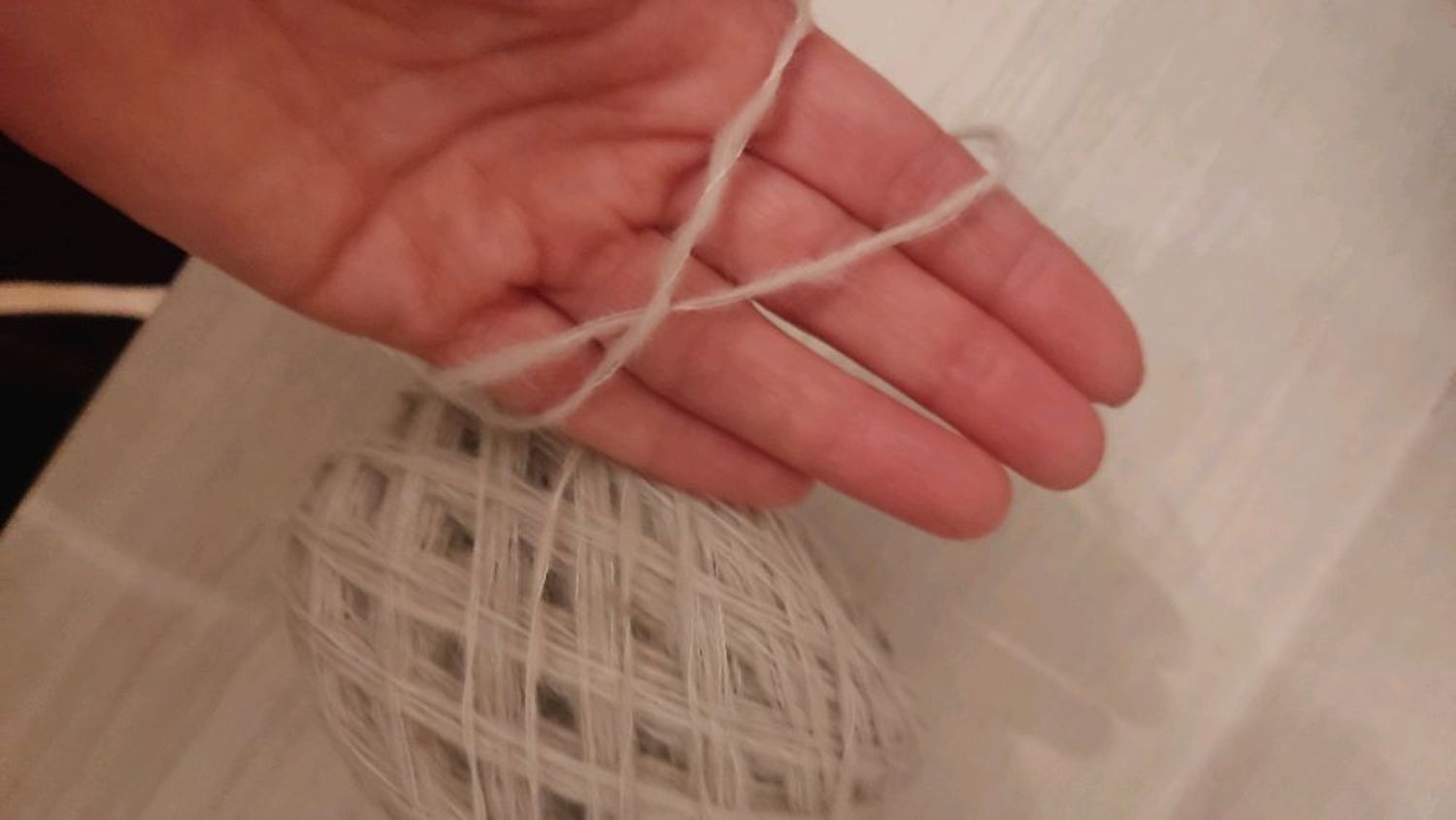 Photo №1 к отзыву покупателя Enka о товаре Пряжа из собачьей шерсти