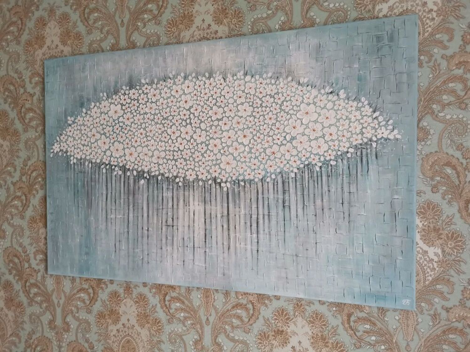 Photo №1 к отзыву покупателя Ekaterina о товаре Картина в спальню Белые цветы объёмная живопись, абстракция