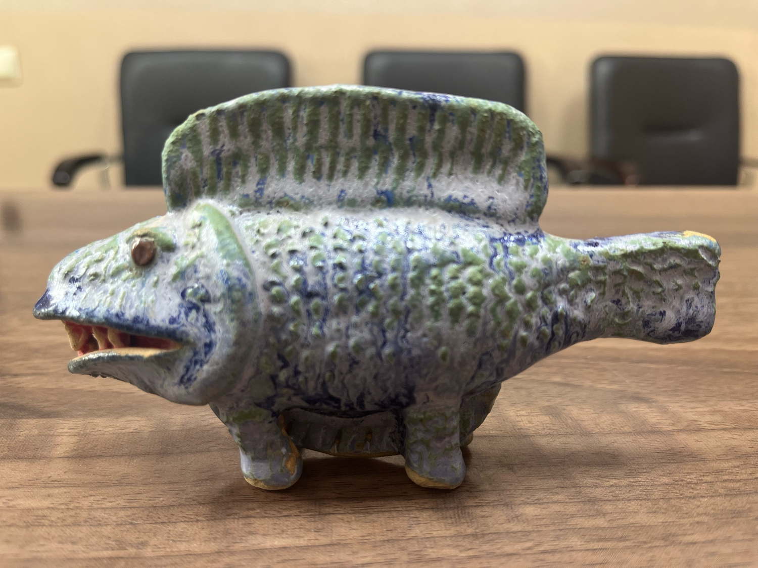 Фото №2 к отзыву покупателя взгляд Джоконды  о товаре Мистическая Рыба. Керамическая миниатюра.
