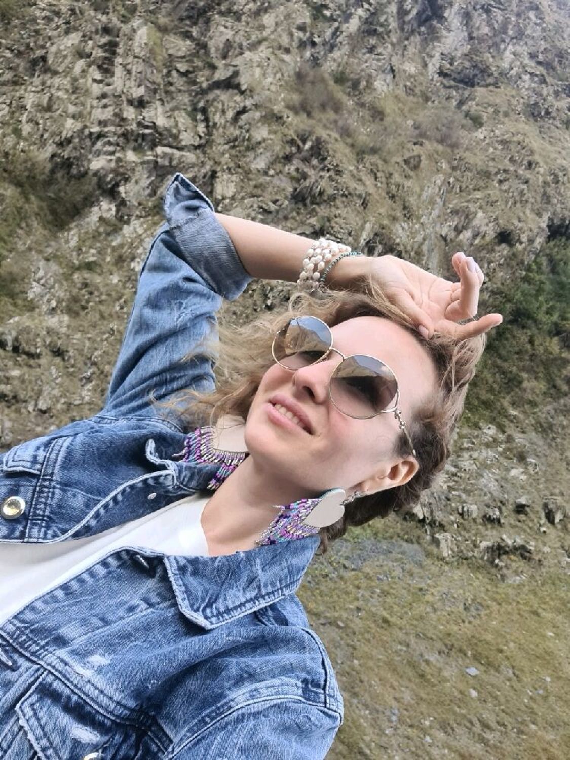 Фото №2 к отзыву покупателя Татьяна Сергеевна о товаре Летние яркие серьги бирюзового и фиолетового цвета крупные из бисера