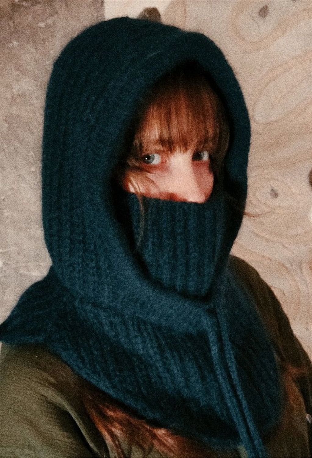 Photo №5 к отзыву покупателя Veronika о товаре Капоры: Изумрудный лес- вязаный капор из итальянской пряжи