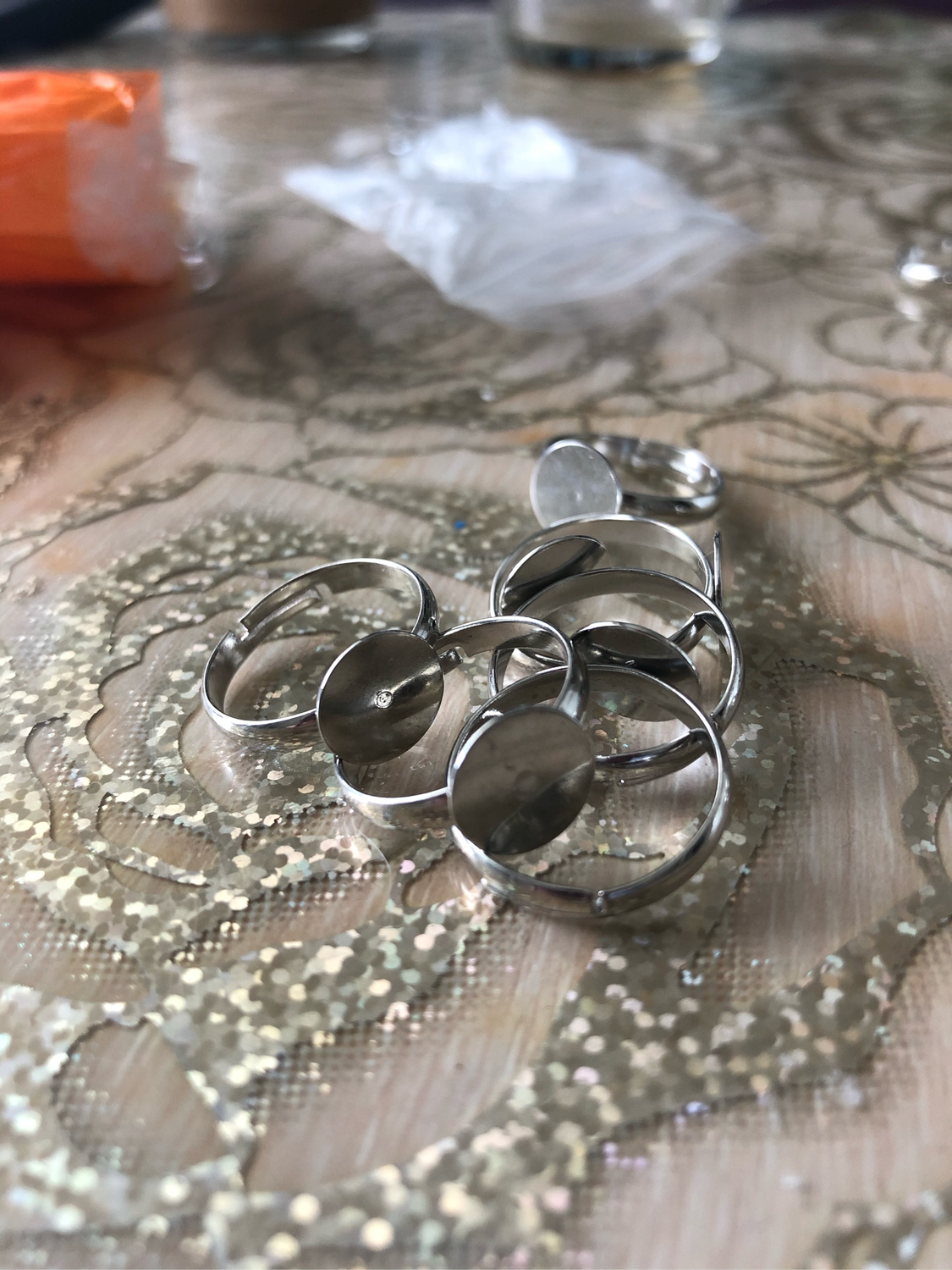 Photo №1 к отзыву покупателя MimiJewelry о товаре Основа для кольца с петелькой или площадкой под кабошон.