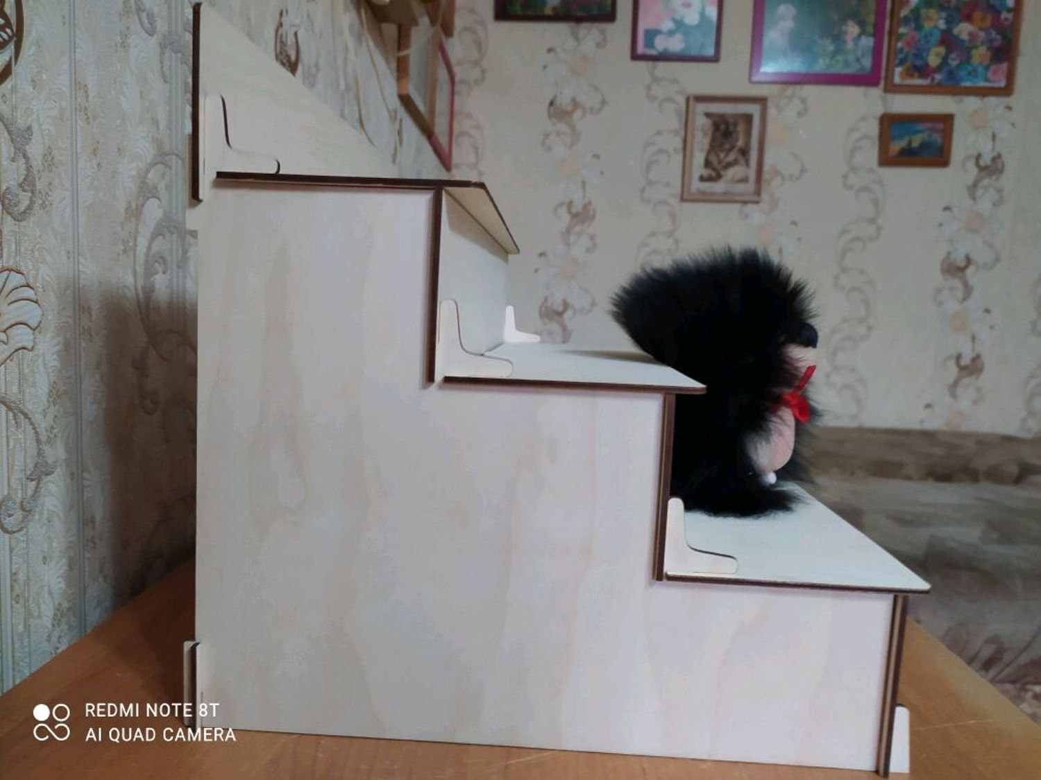 Фото №2 к отзыву покупателя Светлана о товаре Стенд лесенка разборный