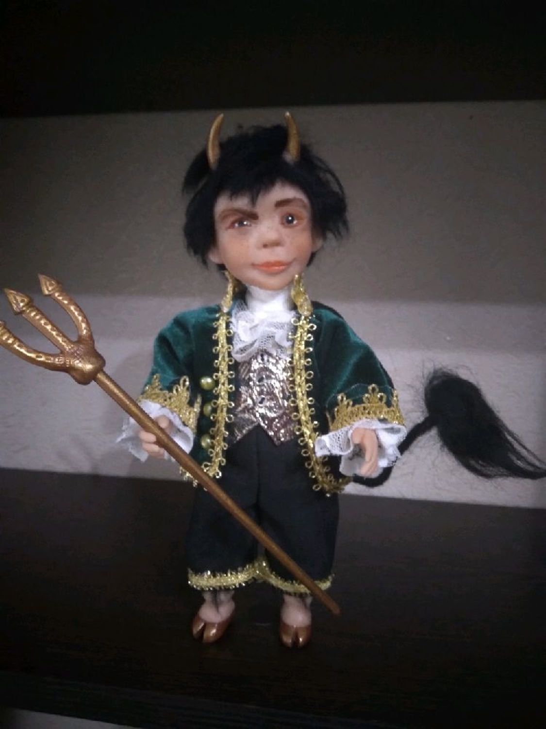 Фото №1 к отзыву покупателя Елена о товаре Кукла чертёнок аристократ