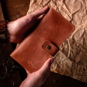 Мужские портмоне и бумажники