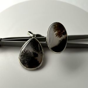 Украшения: кольца, кулоны; серьги