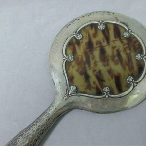 Серебряные аксессуары